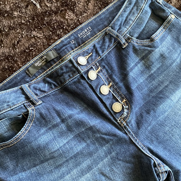 GUC Simply Vera Vera Wang Size 12 Shorts Mid Rise - Picture 2 of 5